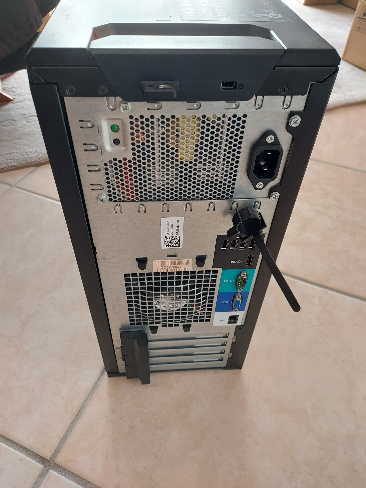 Servidor Dell PowerEdge T110 II em otimo estado