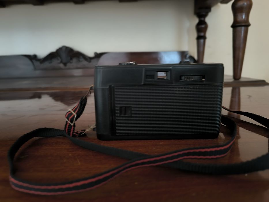 Máquina fotográfica Franka AF-600 38mm e respectiva bolsa de transport