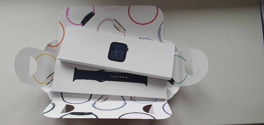 Apple Watch SE  Gen3 44мм новий годиник