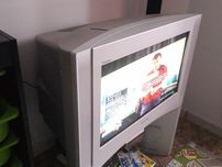 Televisão Sony cinzenta