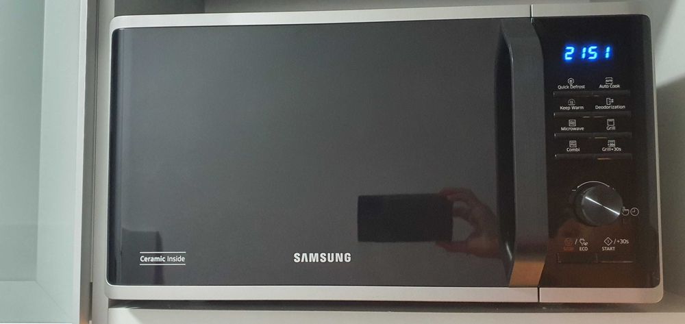 Micro-ondas SAMSUNG MG23K3515AS (23 L - Com Grill - Inox)