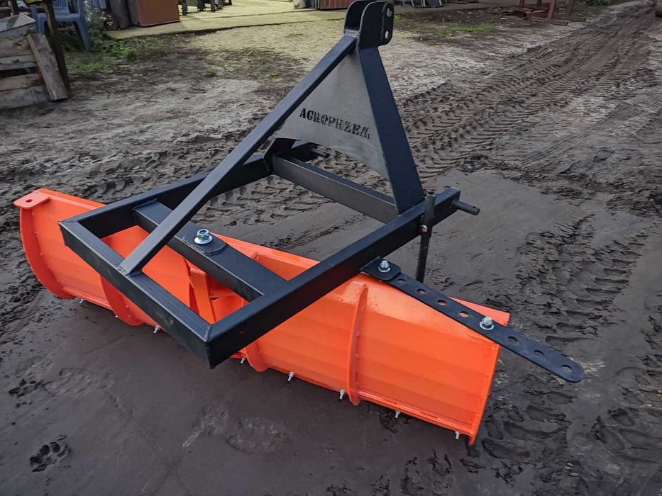 Pług śnieżny do ciagnika rolniczego obrotowy do śniegu