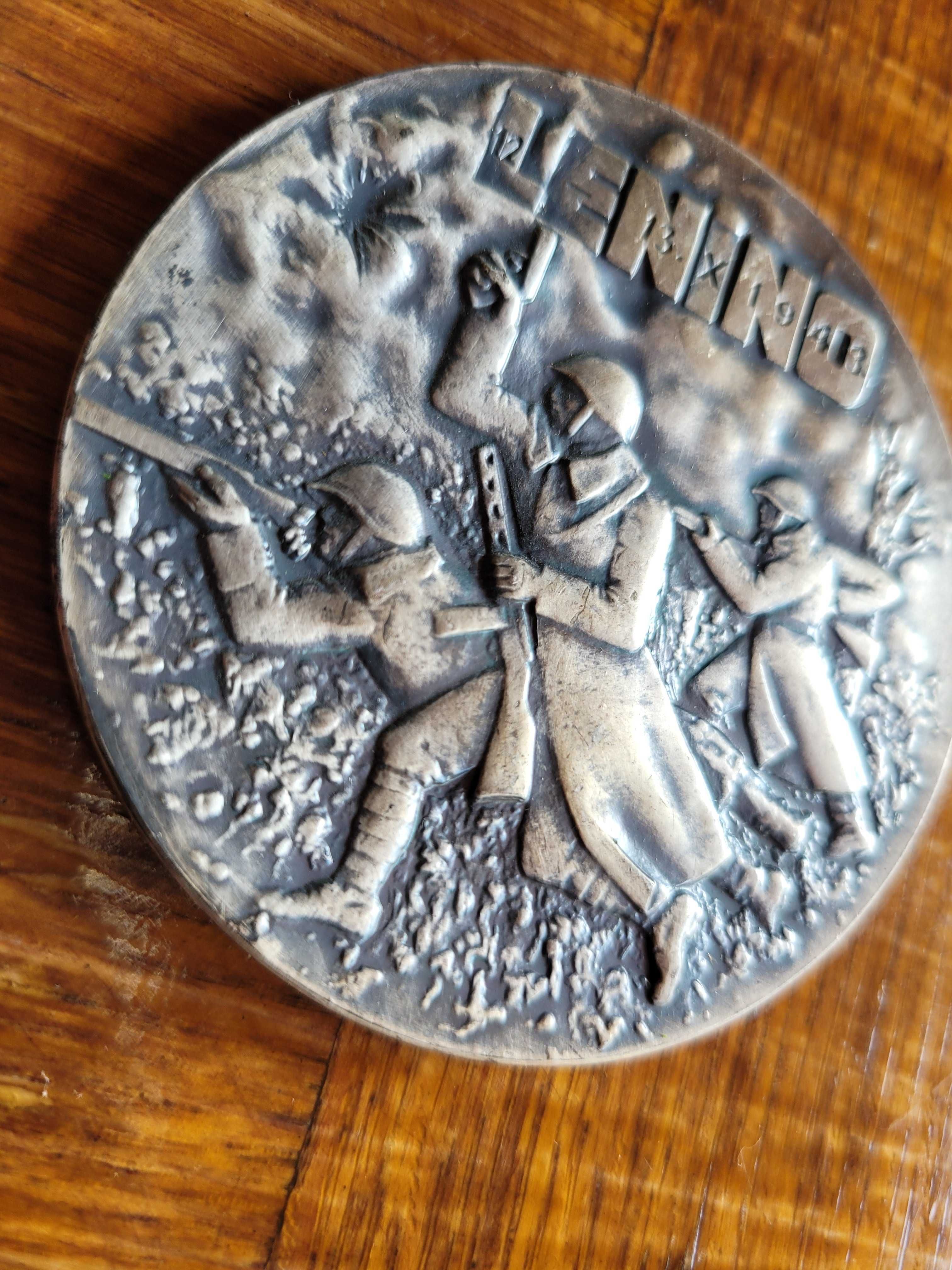 Stary medal, plakieta Lenino 1943