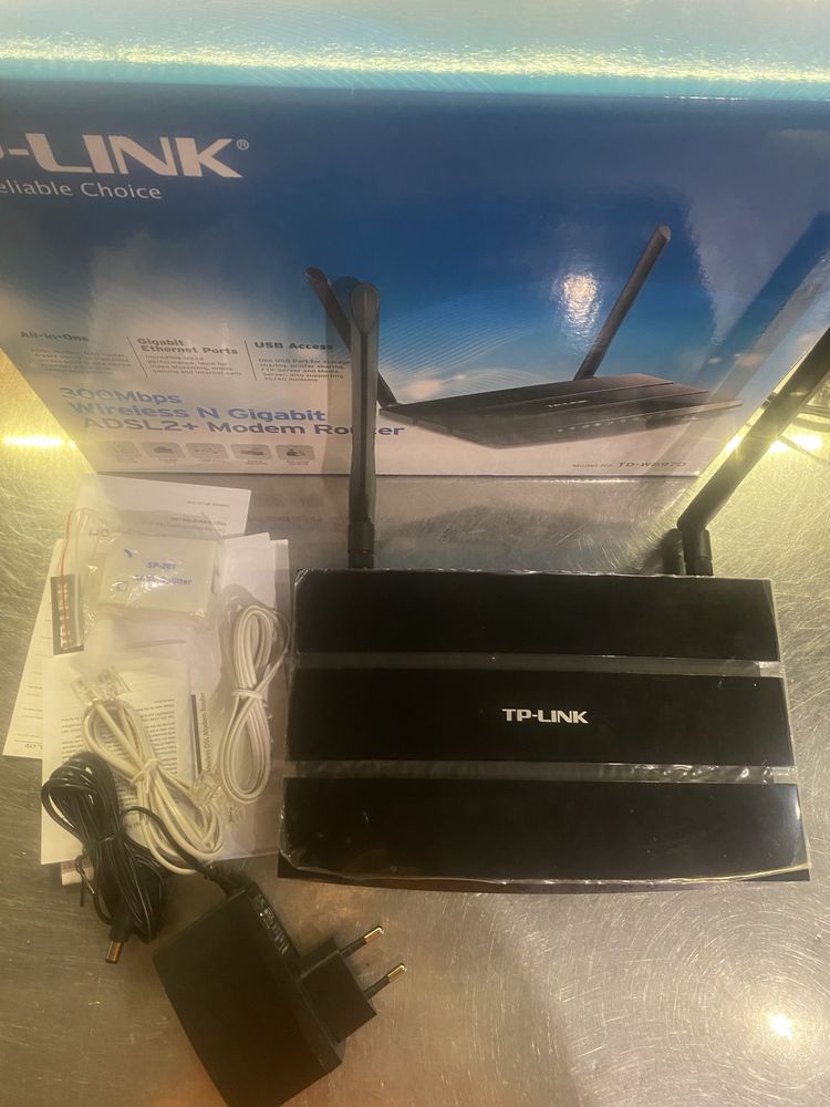 Router/ Modem TP-Link TD-W8970