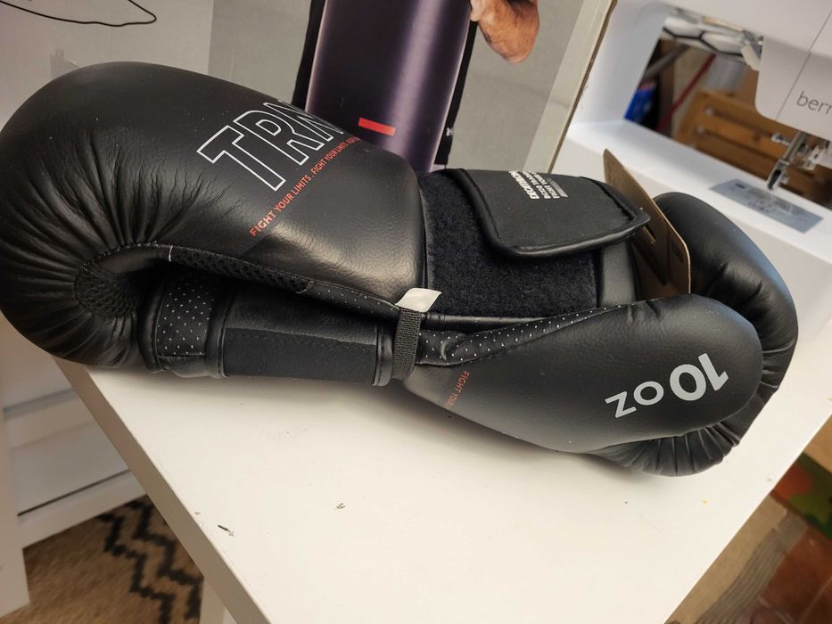 Luvas de boxe novas
