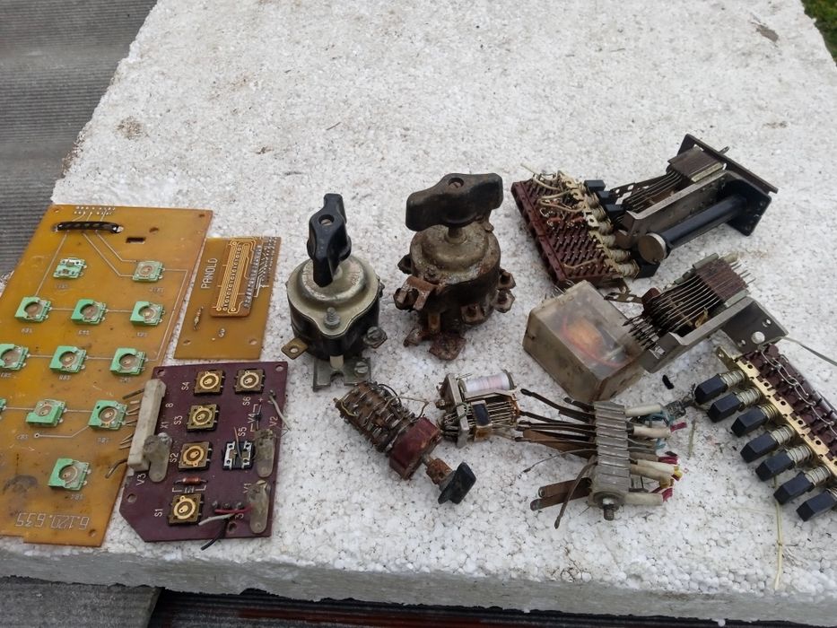 Радіодеталі запчастини різні
