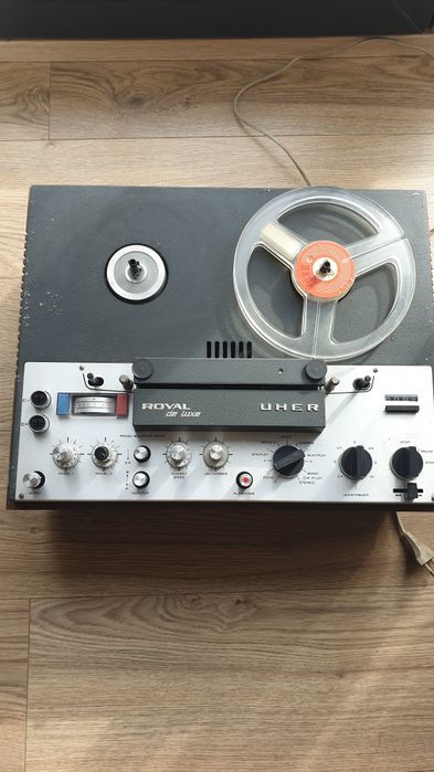 Magnetofon szpulowy UHER Royal de Luxe – vintage, obudowa drewniana, s