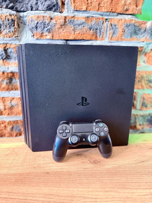 Playstation 4 pro (магазин гарантія)