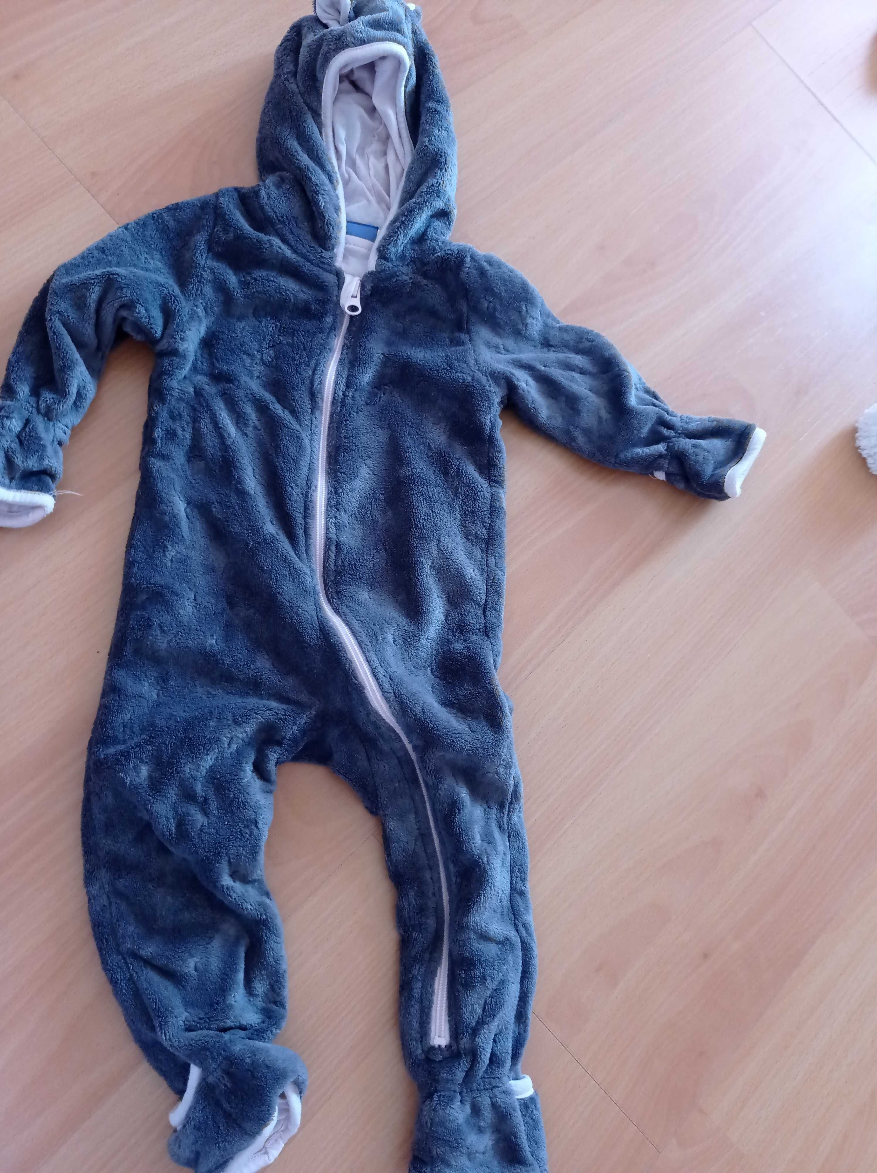 Pijama tamanho 6-9 meses forrado