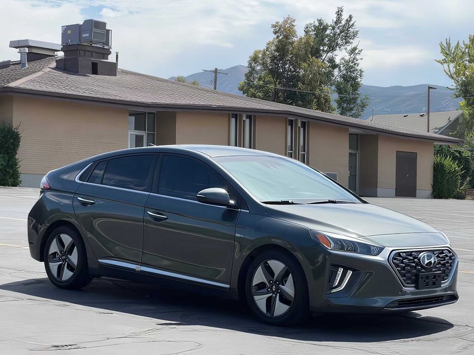 Hyundai Ioniq      2020