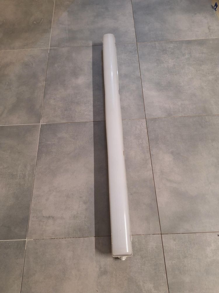 Lampa oprawa hermetyczna
