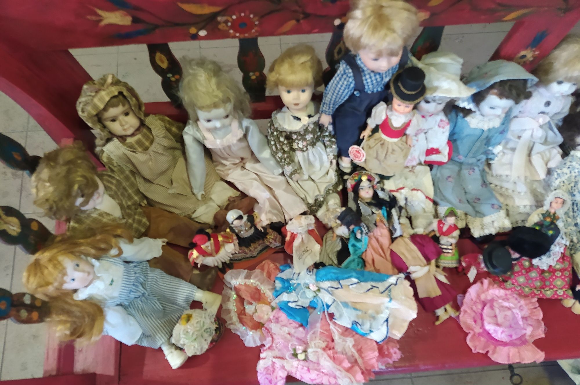Колекція вінтажних ляльок. Німеччина-Голландія