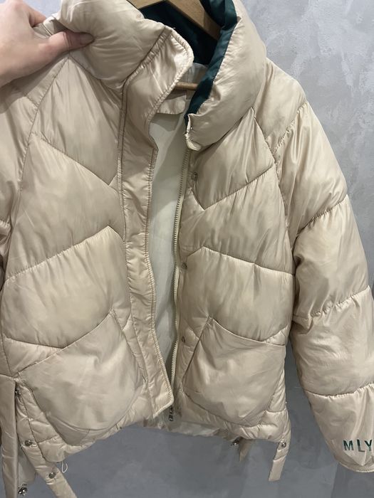 Курточка жіноча