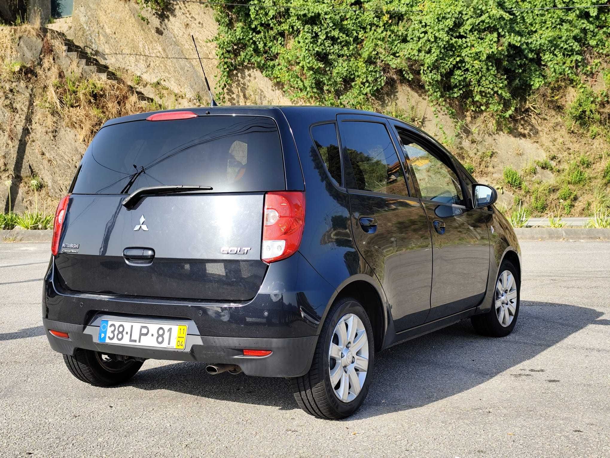 2011 Mitsubishi colt 1.3