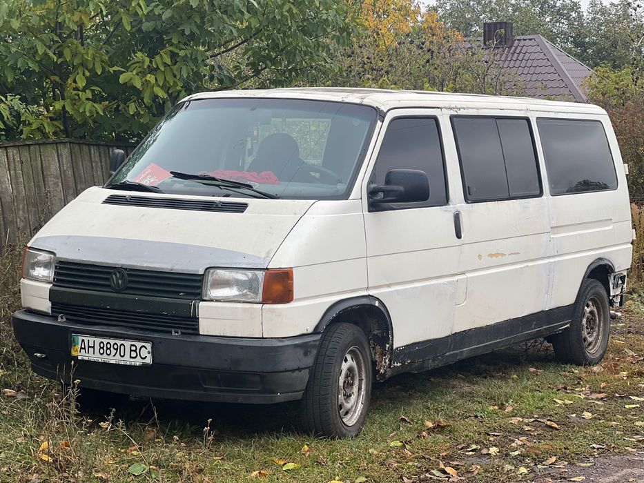 Продам мікроавтобус Volkswagen Transporter V 2.4 1993 р