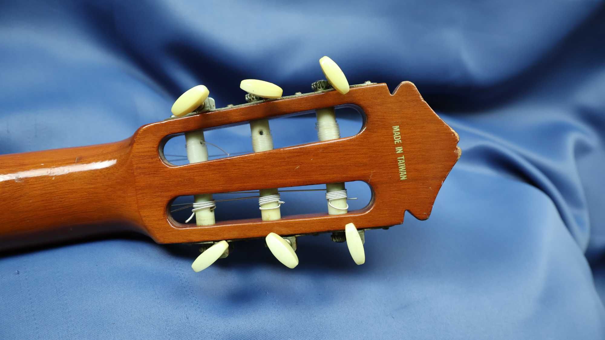 Gitara Klasyczna Yamaha G50A z pokrowcem