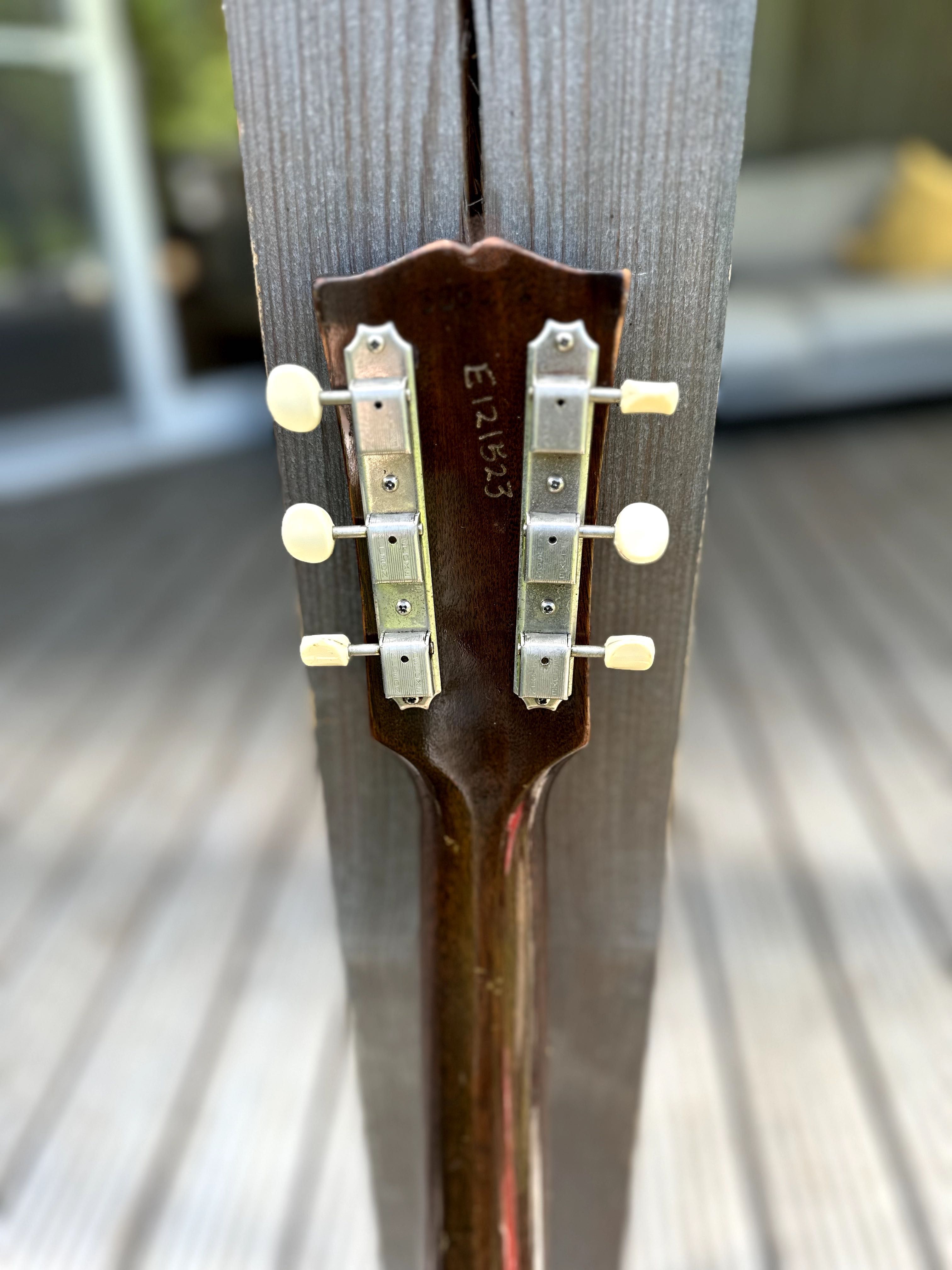 Gibson J50 Slope Shoulder 1966 -69