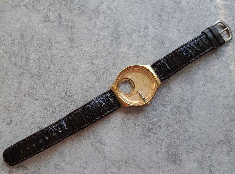 Swatch zegarek szwajcarski vintahe koperta z paskiem