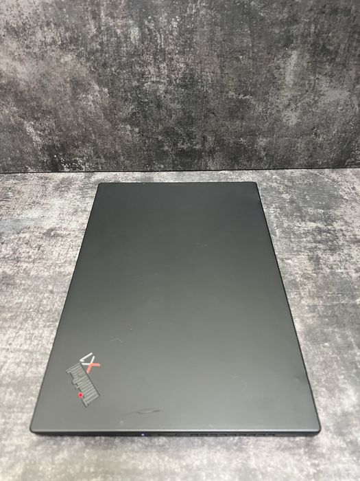Lenovo ThinkPad X1 Carbon 8 Gen i7-10610u 16Gb 256Gb IPS 14”