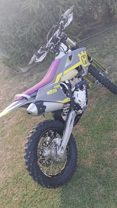 Husqvarna fe 250ccm 2018r zarejestrowana 90mth bez wkładu