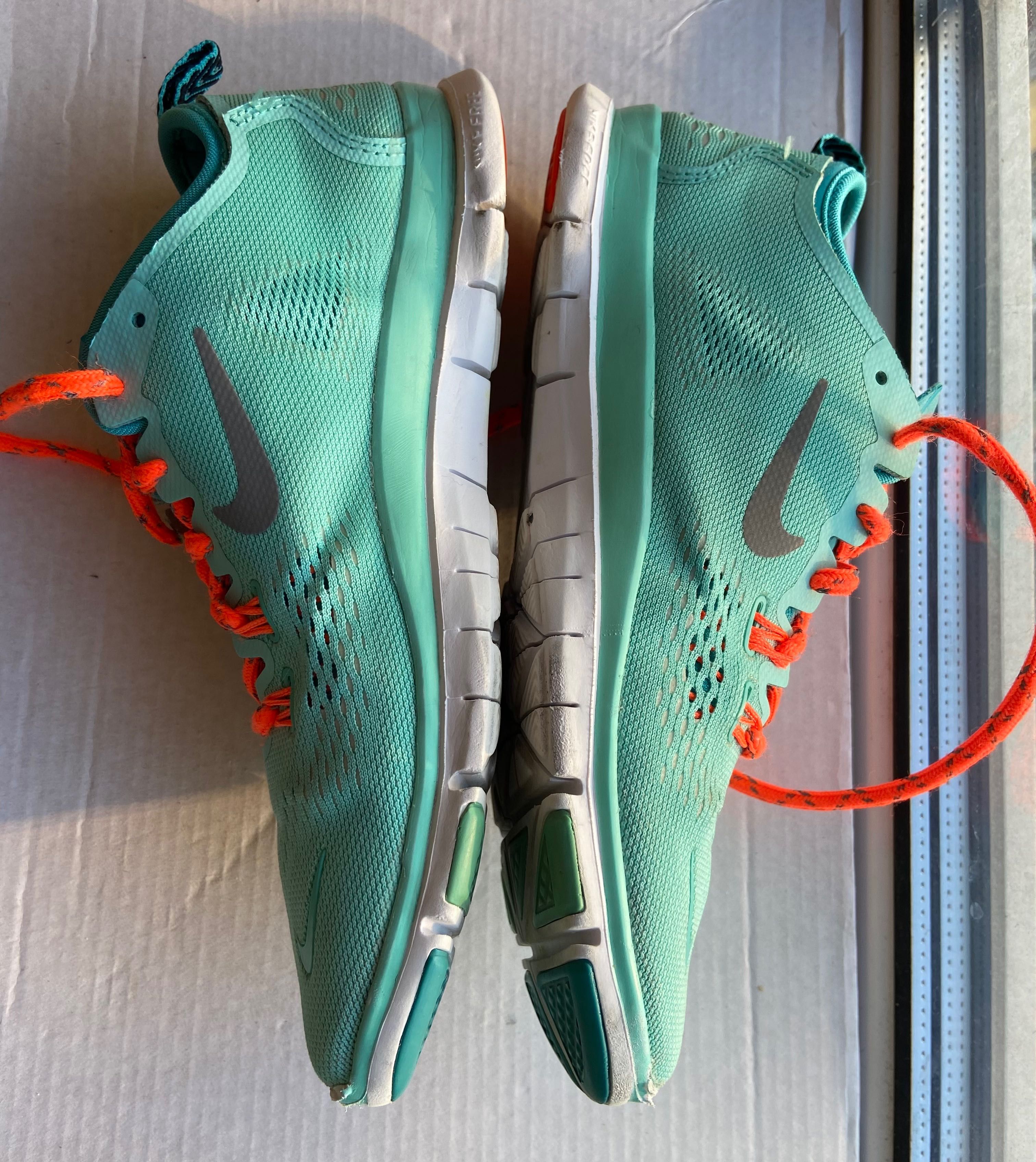 Niki free run tr fit 4 розмір 37,5 кросівки бігові спортивні кросовки