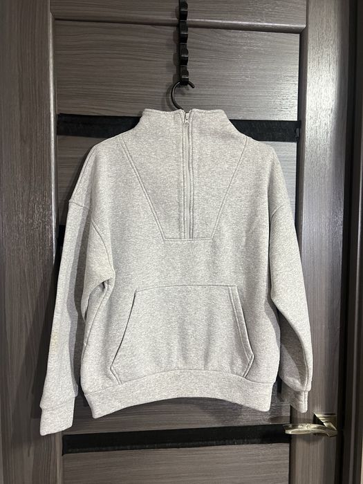 Зимовий спортивний костюм