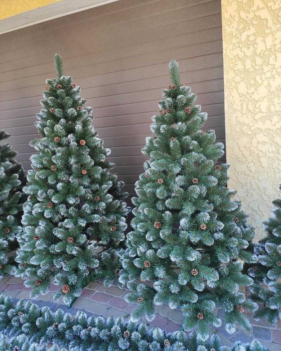 Новорічна ялинка з шишками ,білий кінчик ,елка новогодняя ,мягкая игла