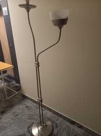 Lampa stojąca regulowana natężenie światła stabilna