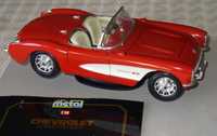 Chevrolet Corvette 1957 - Burago esc 1/18