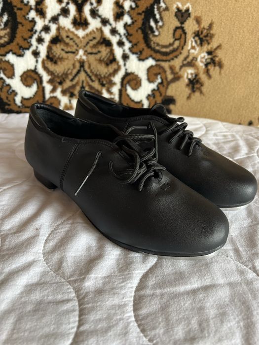 Танцювальне взуття