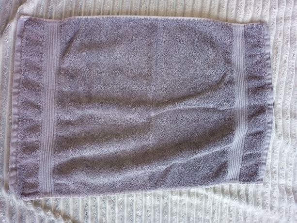 Szary mały bawełniany ręcznik