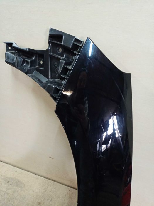 Volvo V60 FL lift błotnik przód przedni lewy kolor 019-26 czarny