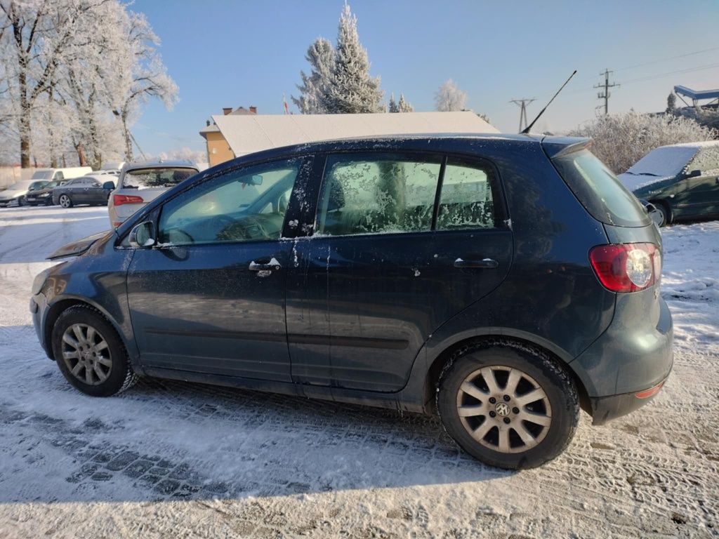 Golf V, Plus, 1.6BLF, części, drzwi,tapicerka,szyba,deska,LC5F
