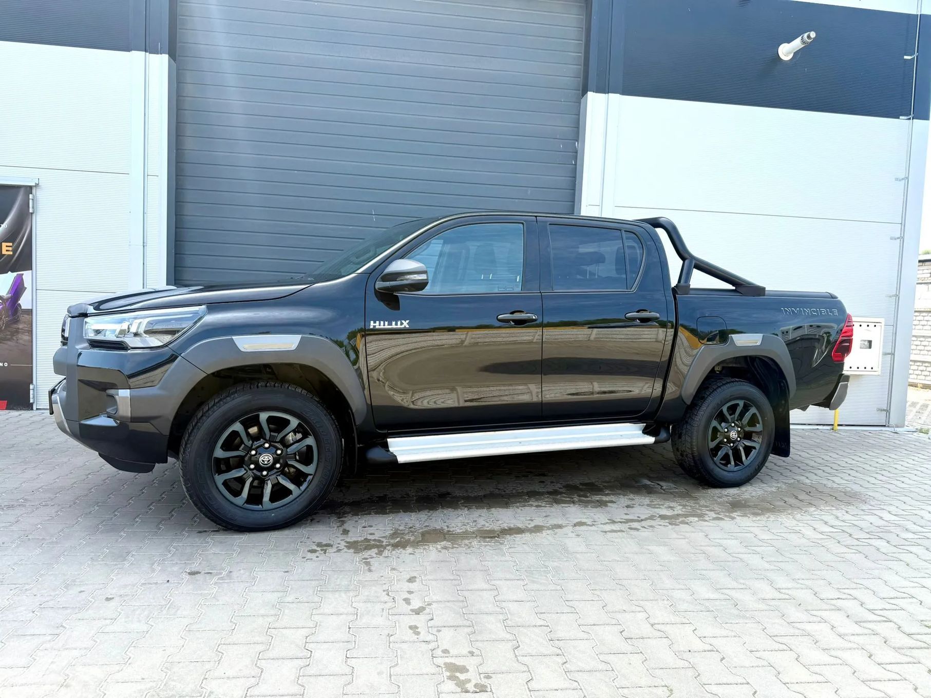 Toyota Hilux TOYOTA HILUX INVINCIBLE Diesel Automat Salon Polska