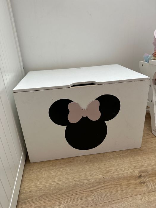 Skrzynia na zabawki drewniana myszka Minnie