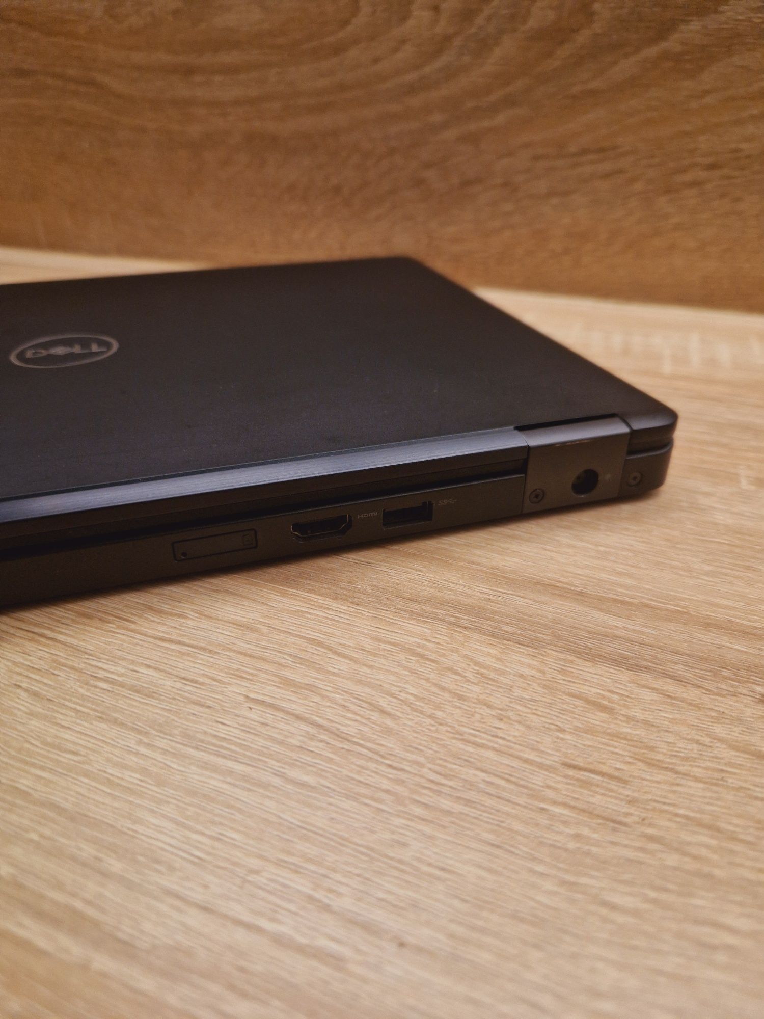 Laptop Dell i7-8650U 16GB DDR4 512GB SSD Win11H