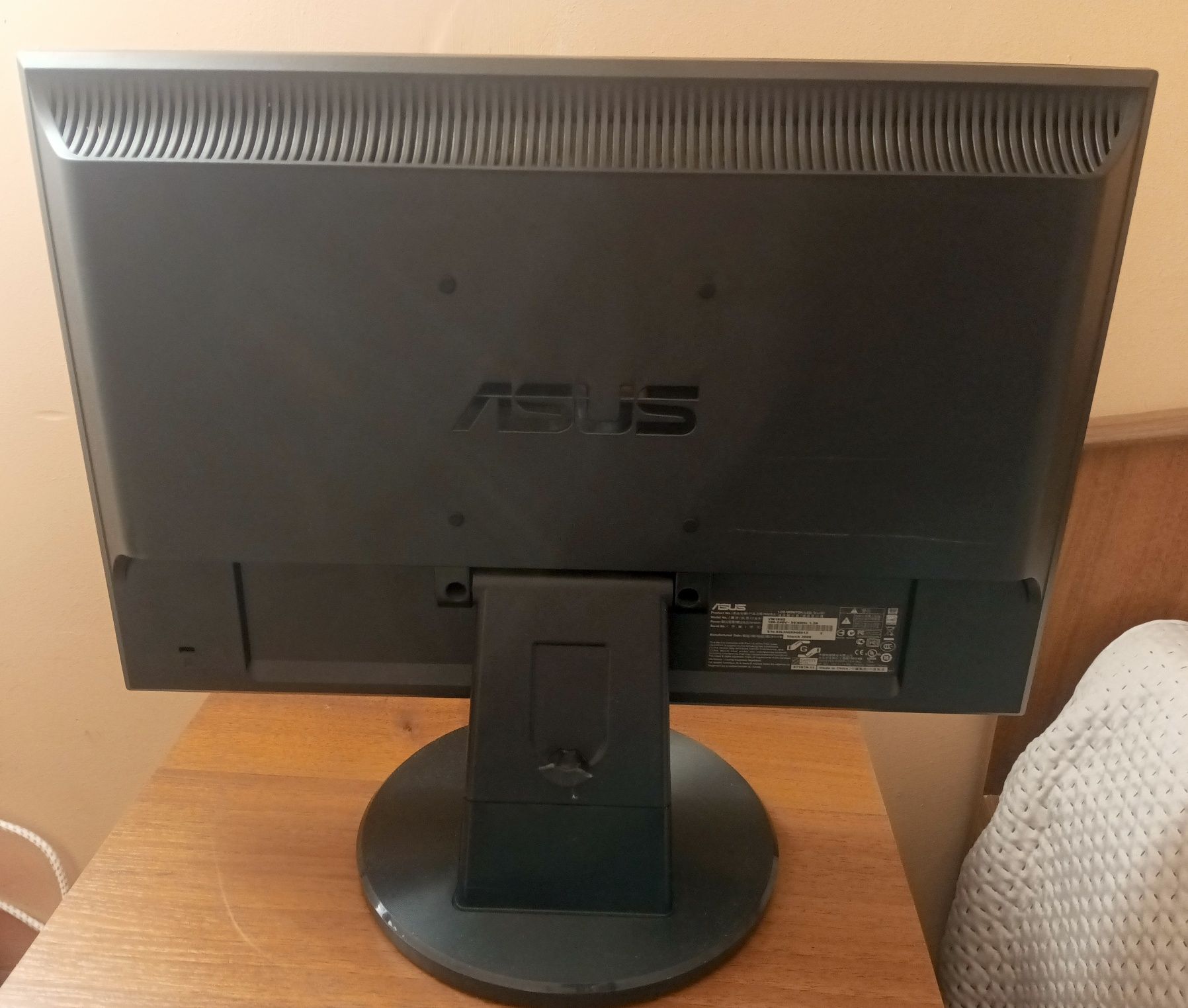 Monitor Asus VW195D 1440x900