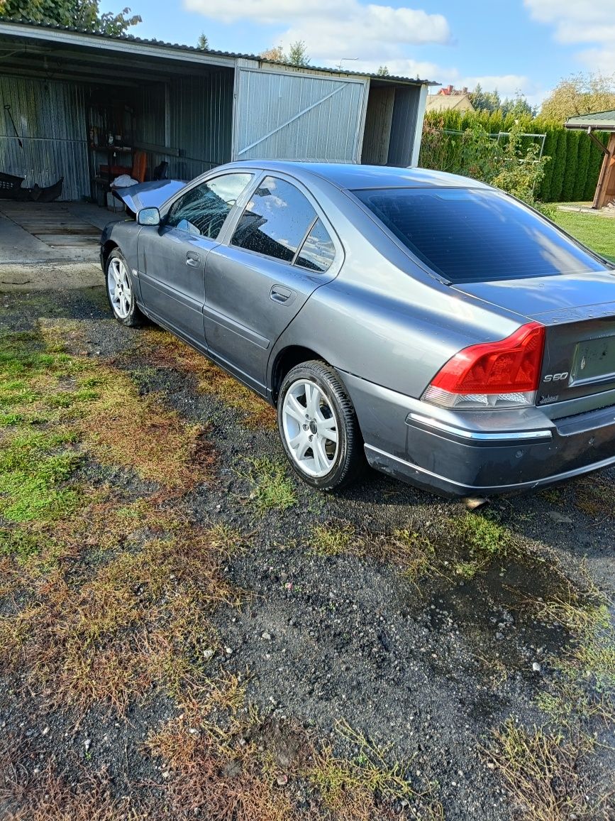 Witam posiadam na sprzedaż części do Volvo S60
