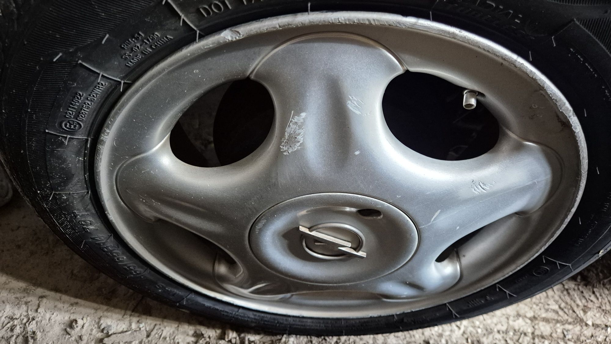 Jantes Especiais 14" 4x100 com pneus