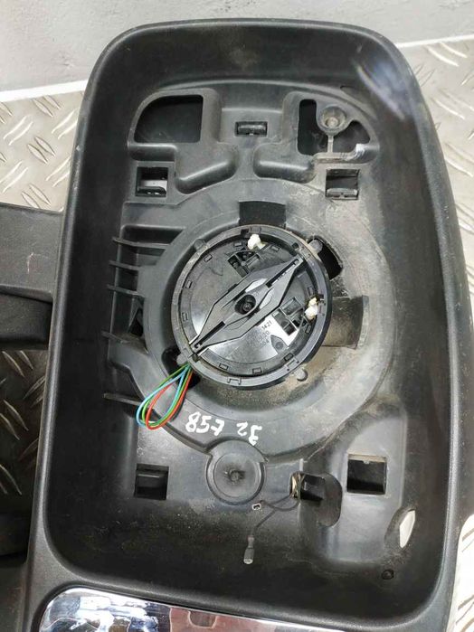 Renault (RVI) Master 3 10- Дзеркало R 9pin ZE0857 963010146R