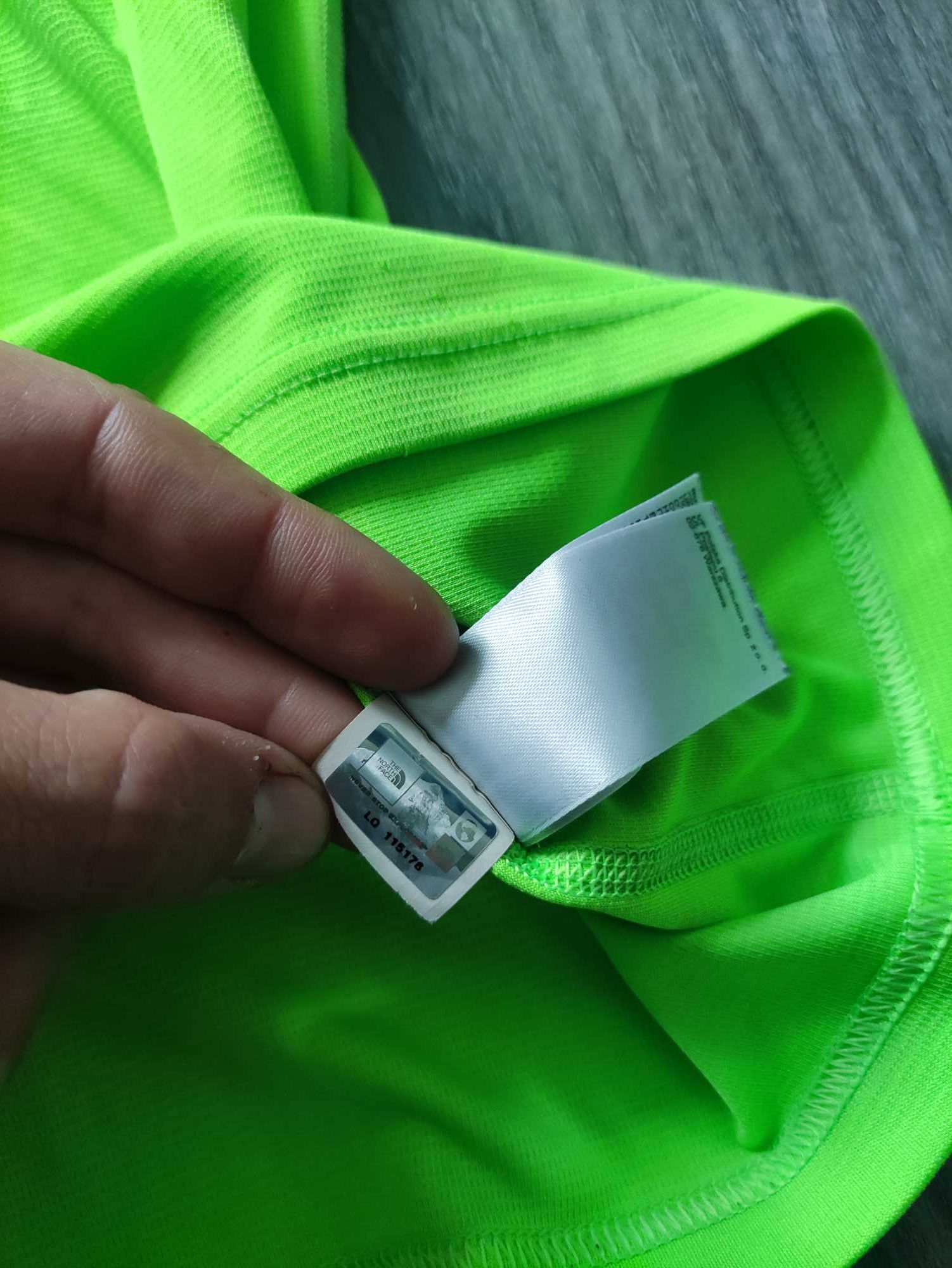 Футболка The North Face