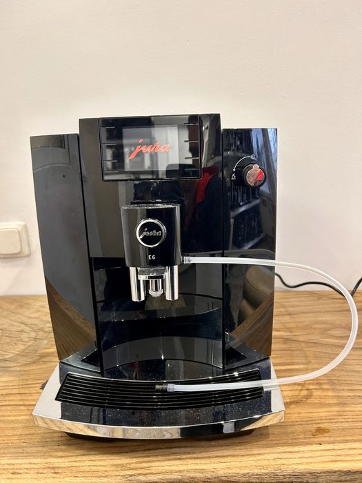 Ekspres do kawy Jura E6
