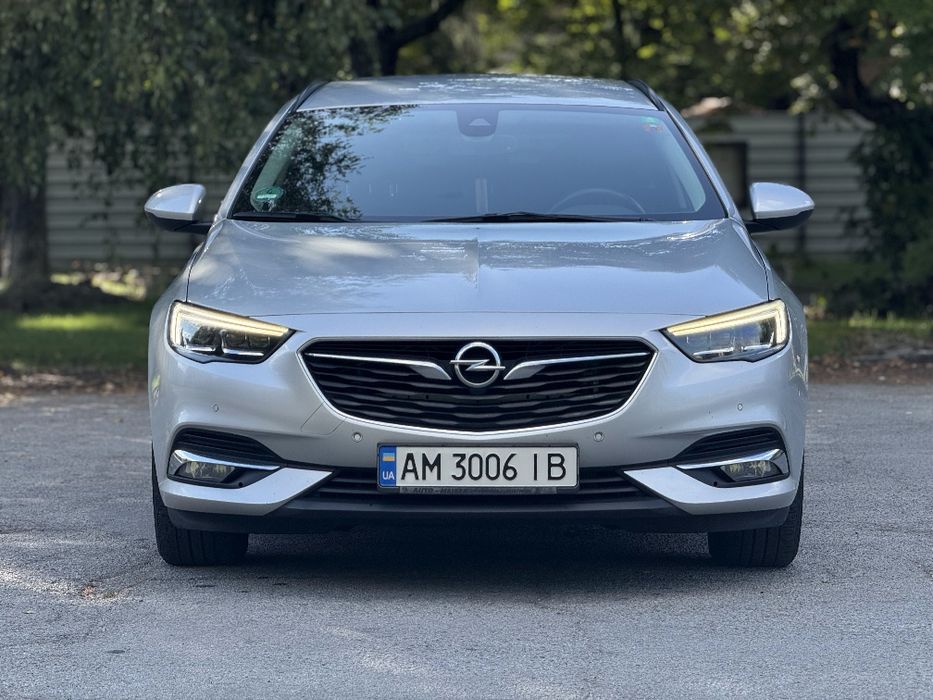 Продам Опель інсігнія в гарному стані. Свіже пригнане, один власник.