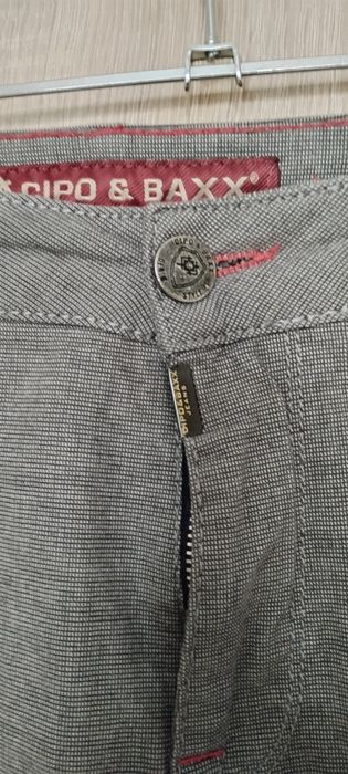 Брюки бренду Cipo&Baxx 34(32