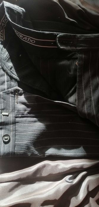 Czarny garnitur polskiej produkcji