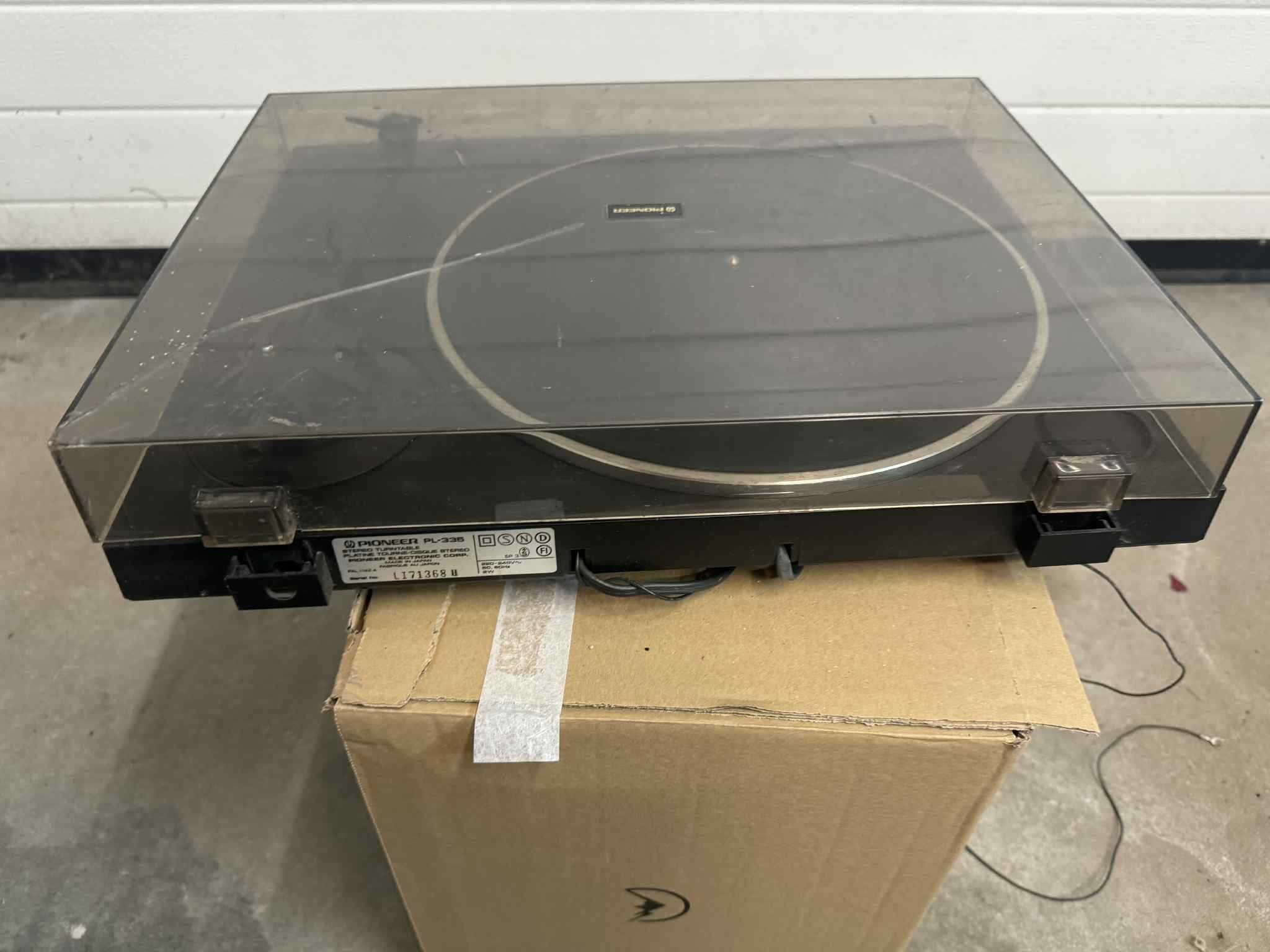 Gramofon Pioneer PL-335 – uszkodzony, na części / do naprawy