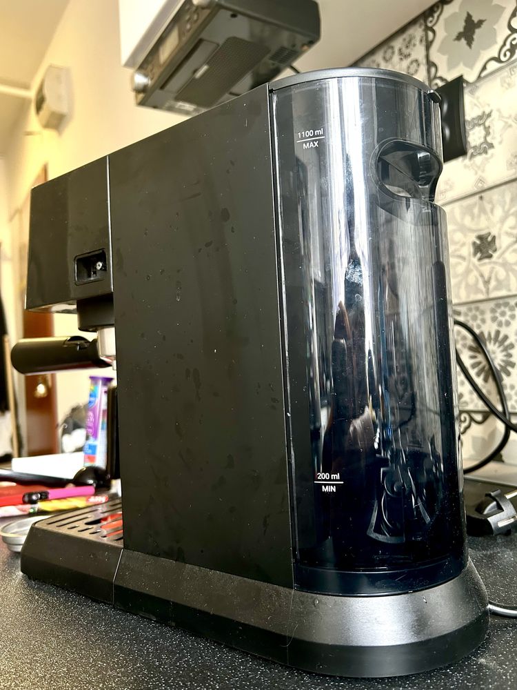 Ekspres ciśnieniowy kolbowy Beko CaffeExperto