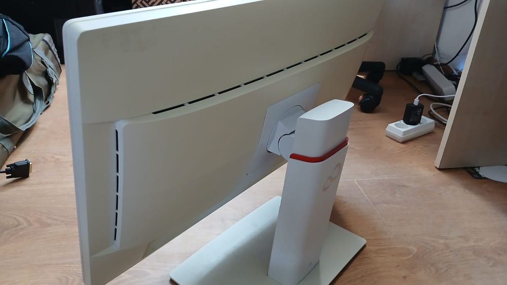 Komputer Lenovo 8GB ram, GTX 750 +monitor , klawiatura  i mysz