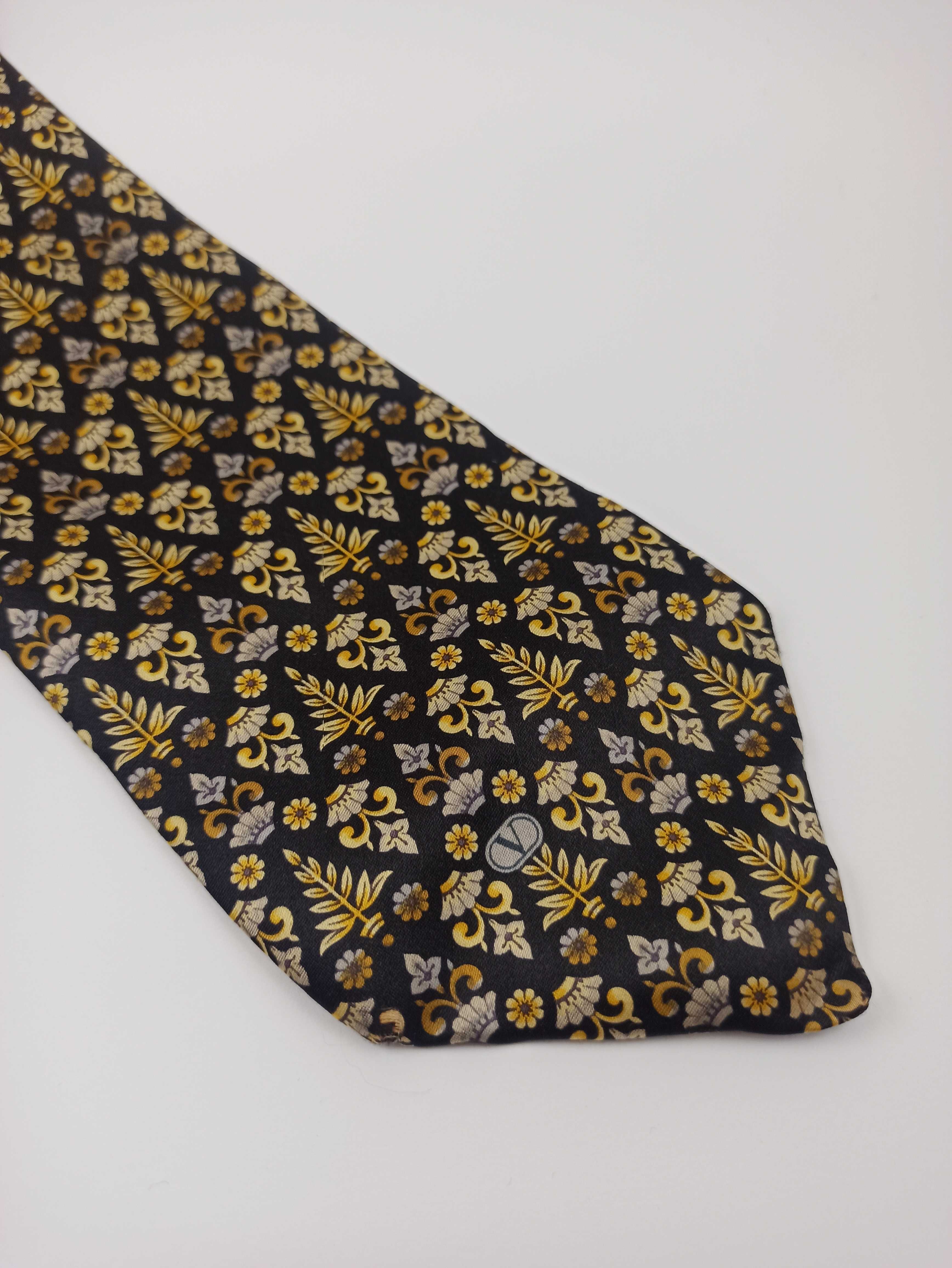 Valentino czarny jedwabny krawat w kwiaty