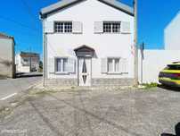 Apartamento T1+1 (Andar de Moradia), em Toxofal de Baixo, Lourinhã